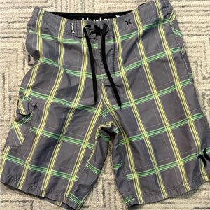 HURLEY size 31 plaid Boardshorts in gray w/neon yellow,green and white stripes